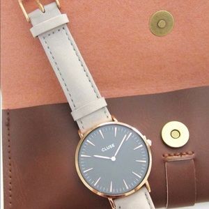 Cluse watch with grey band! Needs new battery